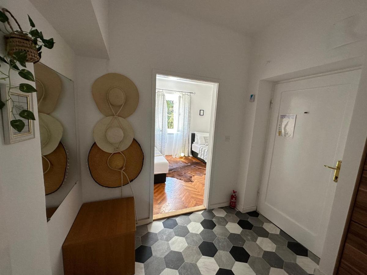 Cosy Family Apartment Marina Kastela Near Airport المظهر الخارجي الصورة